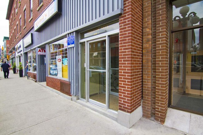 260 ½ Dalhousie in Ottawa, ON - Building Photo - Building Photo