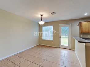2325 Shady Pine Dr in Conroe, TX - Building Photo - Building Photo