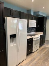 7118 Village 7 in Camarillo, CA - Building Photo - Building Photo