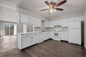 16 Fountain Cir in Fond du Lac, WI - Building Photo - Building Photo