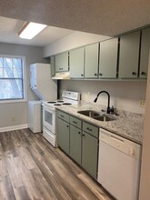 210 Appleby Dr in Athens, GA - Building Photo - Building Photo