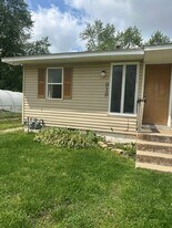 919 N Fulbright Ave in Springfield, MO - Building Photo