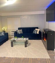 21-24 28th Ave in Queens, NY - Building Photo - Building Photo