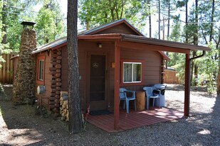 237 E White Mountain Blvd in Pinetop, AZ - Building Photo