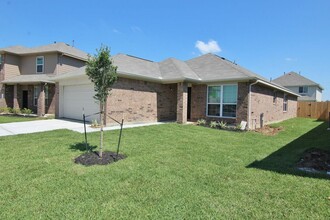 Rodeo Palms in Manvel, TX - Building Photo - Interior Photo