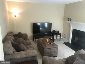145 Lexington Ct in Stephens City, VA - Building Photo - Building Photo