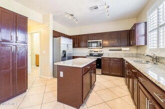 6816 W Buckskin Trail in Peoria, AZ - Building Photo - Building Photo