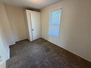 347 4th Ave S in South St. Paul, MN - Foto de edificio - Building Photo