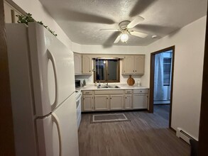 8421 Colwyn Ct in Youngstown, OH - Building Photo - Building Photo