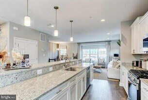 1014 Bluebells Rd in Gambrills, MD - Building Photo
