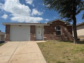 4817 Jesus Maria Ct in Dallas, TX - Building Photo