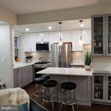 2127 California St NW in Washington, DC - Building Photo - Building Photo