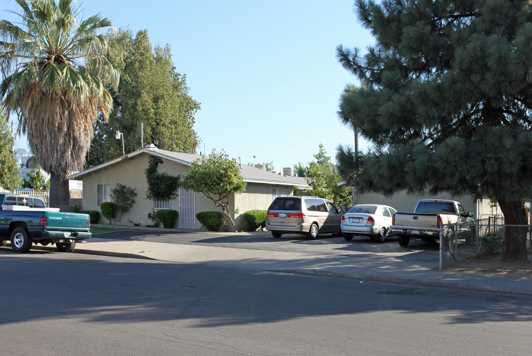 140 S O St in Dinuba, CA - Building Photo