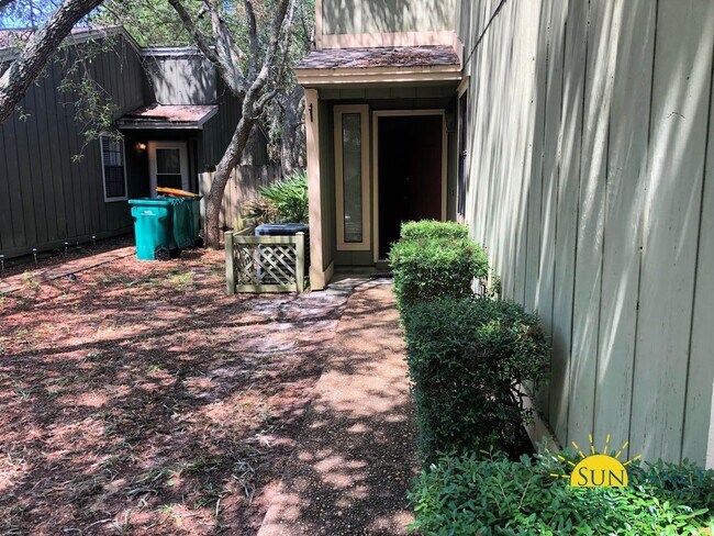 62 4th Ave-Unit -7 in Shalimar, FL - Building Photo - Building Photo