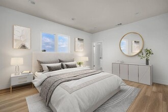 4558 1/2 Saturn St in Los Angeles, CA - Building Photo - Building Photo