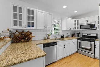 2238 Ridgedale Rd NE in Atlanta, GA - Building Photo - Building Photo