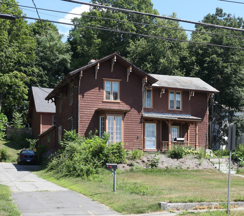 25 High St in Greenfield, MA - Building Photo