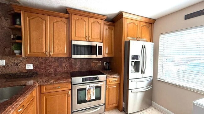 property at 40 Essex Ct