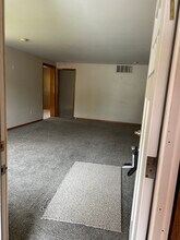 4921 S Dixie Hwy, Unit Suite A in Cridersville, OH - Building Photo - Building Photo