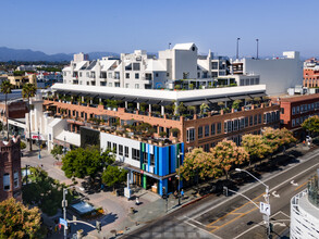 Residences on Third Street Promenade in Santa Monica, CA - Foto de edificio - Building Photo