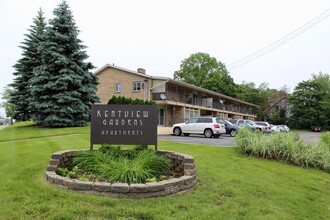 Kentview Garden's Apartments in Grand Rapids, MI - Building Photo - Building Photo