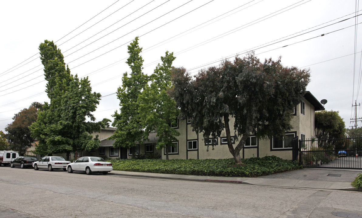 Lorenzo apartment in Santa Cruz, CA - Building Photo