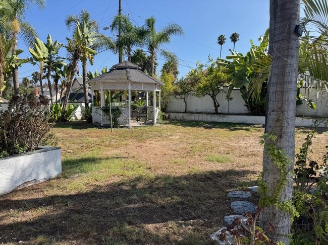 7025 Madrone Ave in San Diego, CA - Building Photo - Building Photo