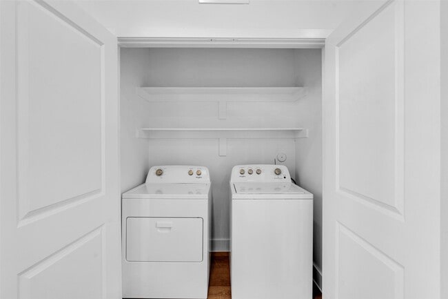 property at 1800 Collie Ct