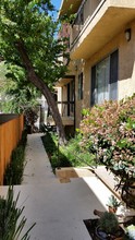 4534 Vista Del Monte Ave in Sherman Oaks, CA - Building Photo - Building Photo