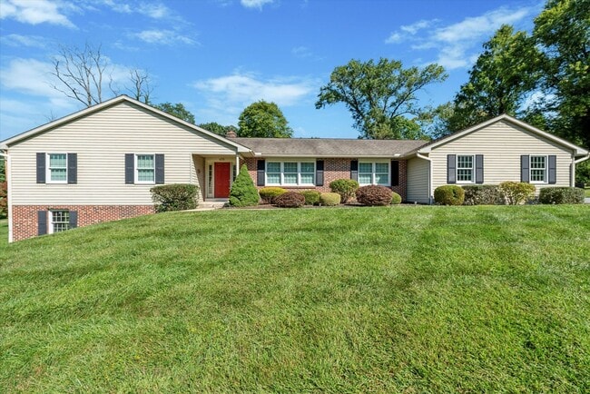 property at 455 W Sickle St
