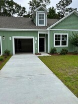 23 Vineyard Pl in Pawleys Island, SC - Building Photo