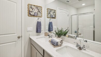 1004 Keyes Pl in Lebanon, TN - Foto de edificio - Building Photo