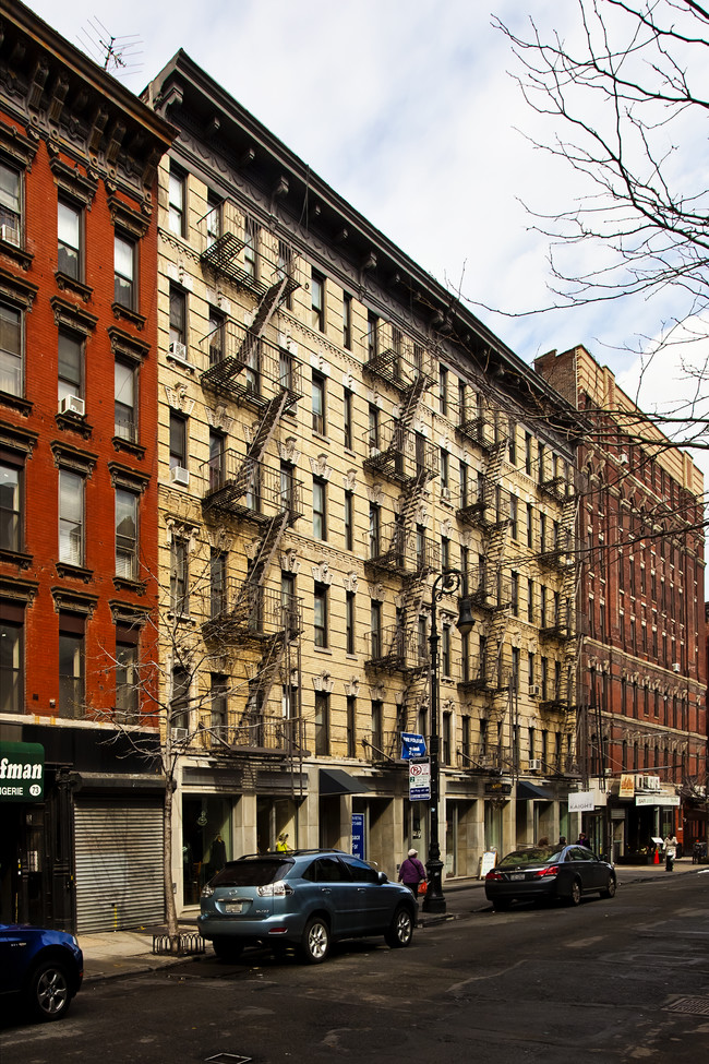 75 Orchard St in New York, NY - Foto de edificio - Building Photo