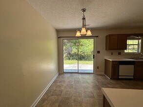 133 Glenwood Dr in Hubert, NC - Building Photo - Building Photo