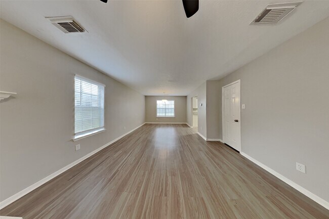 16319 Cypress Trace Dr in Cypress, TX - Foto de edificio - Building Photo