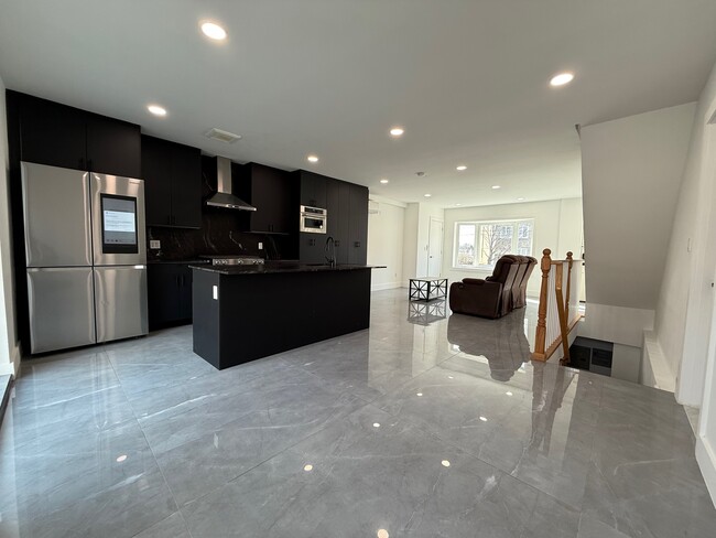66-39-39 Jay Ave in Queens, NY - Building Photo - Building Photo