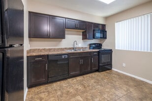 La Buena Vida in Phoenix, AZ - Building Photo