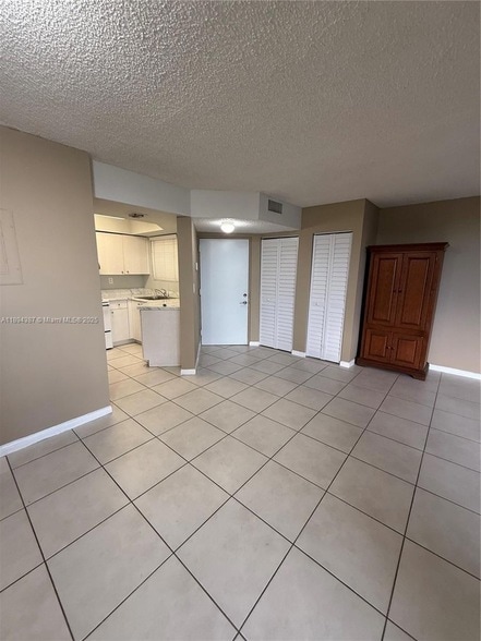 8215 SW 152nd Ave, Unit G-405 in Miami, FL - Foto de edificio - Building Photo