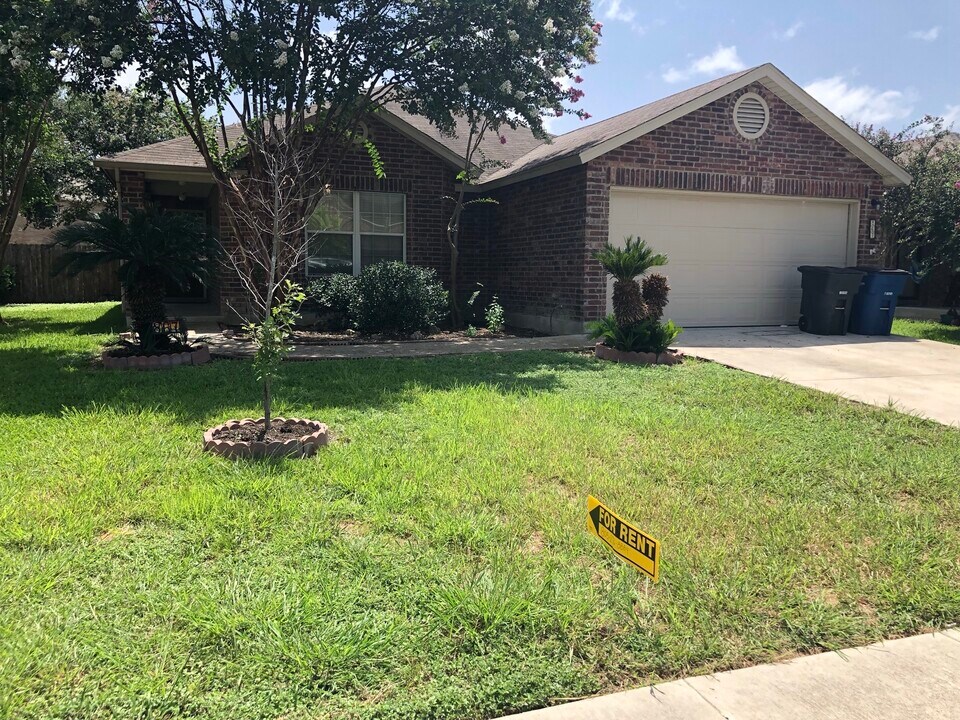 867 Spyglass Dr in New Braunfels, TX - Building Photo