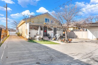 208 13th St SW in Albuquerque, NM - Building Photo - Building Photo