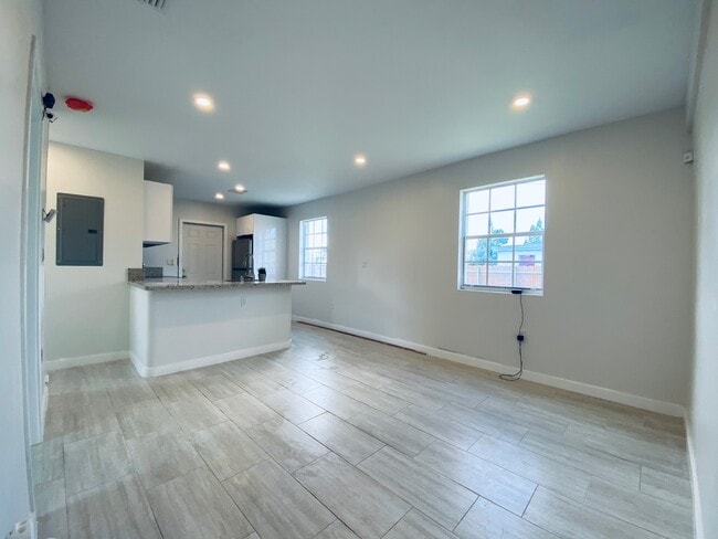 12130 SW 215th St in Miami, FL - Building Photo - Building Photo