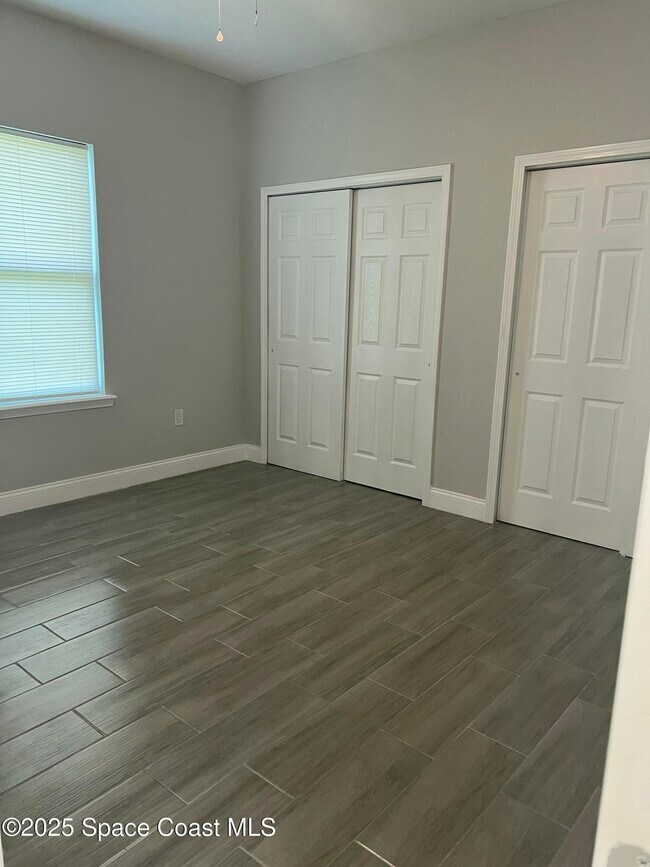 571 San Filippo Dr SE in Palm Bay, FL - Building Photo - Building Photo