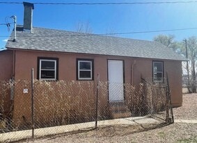207 Spring St in Pueblo, CO - Building Photo