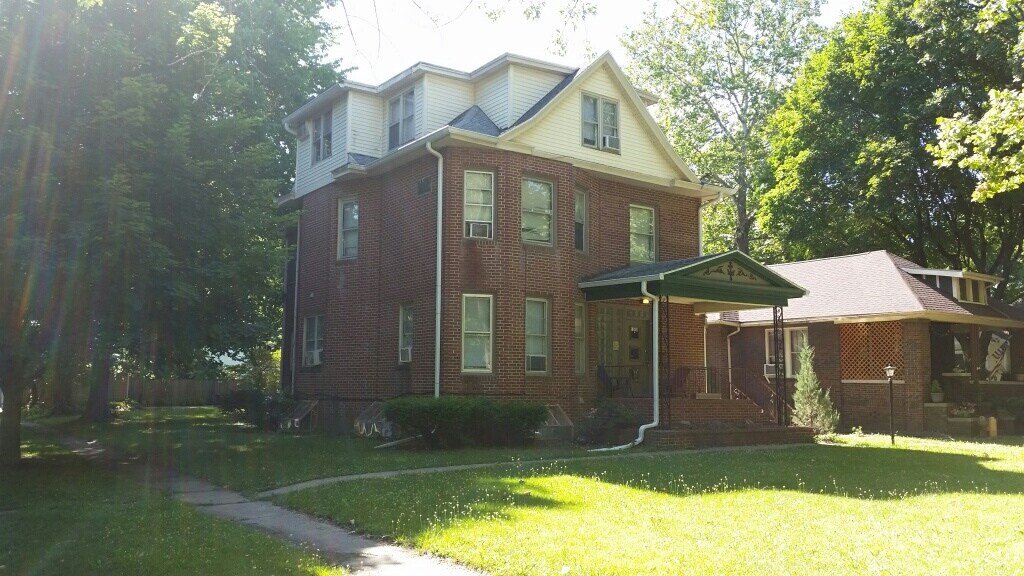 1500 S Lowell Ave in Springfield, IL - Foto de edificio