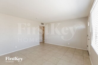825 E Ruth Ave in Phoenix, AZ - Building Photo - Building Photo