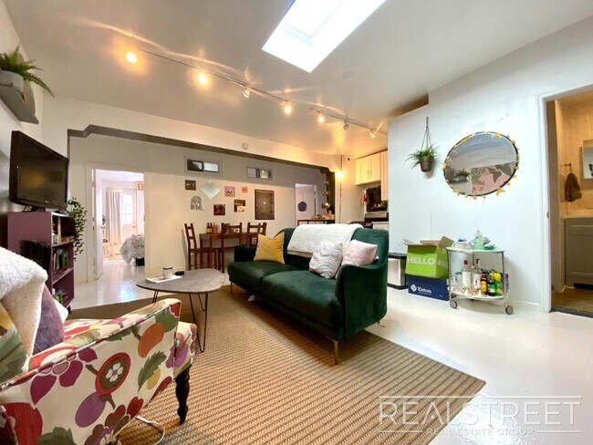 36 S 4th St in Brooklyn, NY - Building Photo - Building Photo
