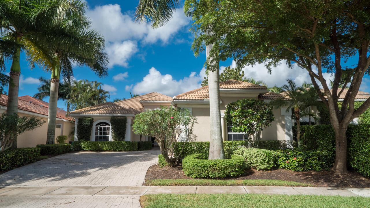 14344 Stroller Way in Wellington, FL - Foto de edificio