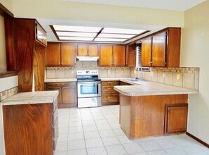 2116 Lazybrook Trail in Edmond, OK - Building Photo - Building Photo