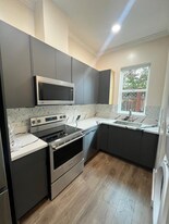 994 Helen Ave in Sunnyvale, CA - Building Photo