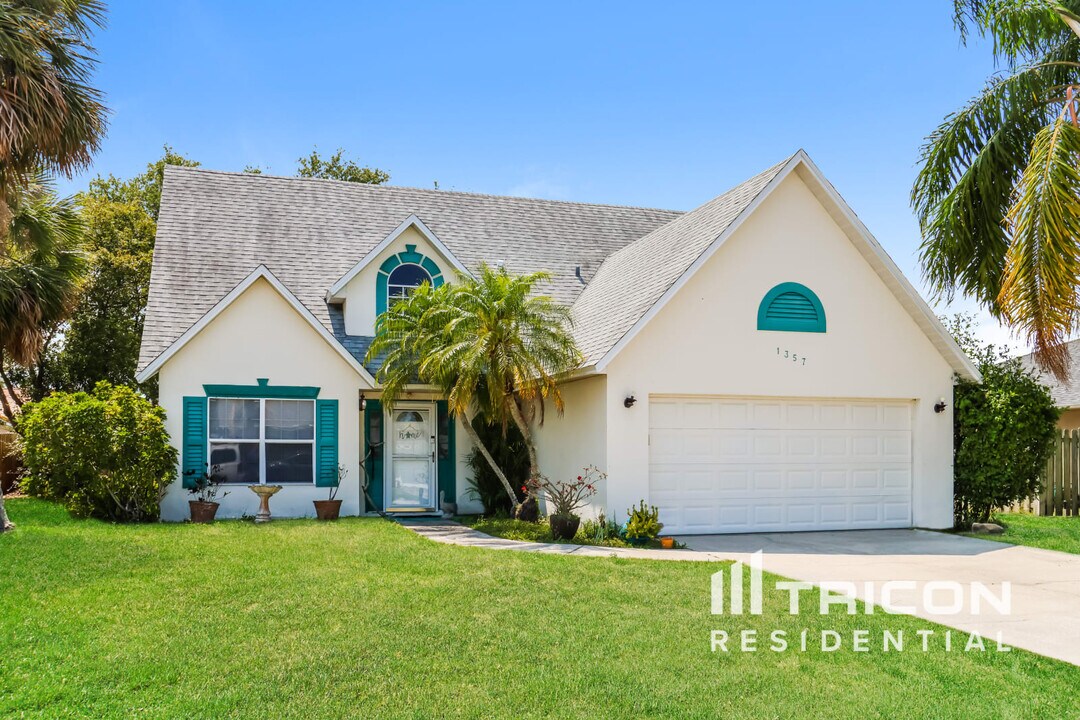 1357 Heritage Acres Blvd in Rockledge, FL - Building Photo